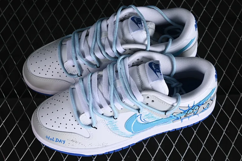 All categories Nk SB Dunk series Nk SB Dunk Low Low-top sneakers Nk Dunk Low Graffiti deconstruction style Casual diary Gradient splash letters SB strap low-top casual sneakers DV0831-104